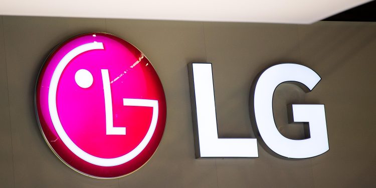 LG engaged in development of two foldable devices that may overtake Samsung