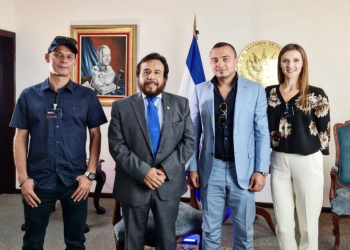(On the photo from left to right: Ilya Max, co-producer “Encrypred”, Vice President of El Salvador Félix Ulloa, co-producers: Alex Belov and Ksenia Kiseleva). 